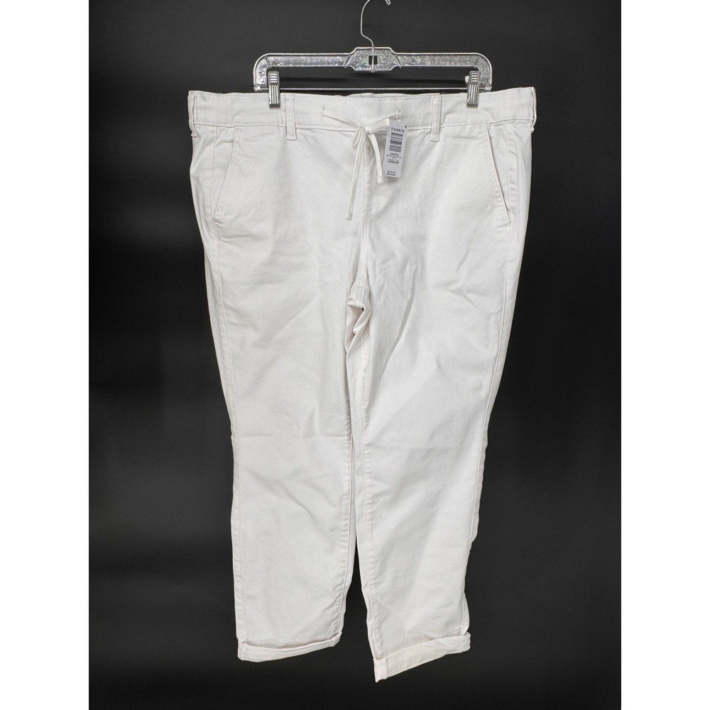 Torrid Jeans Women 2 Regular White NWT Weekend Boyfriend Straight Super Soft